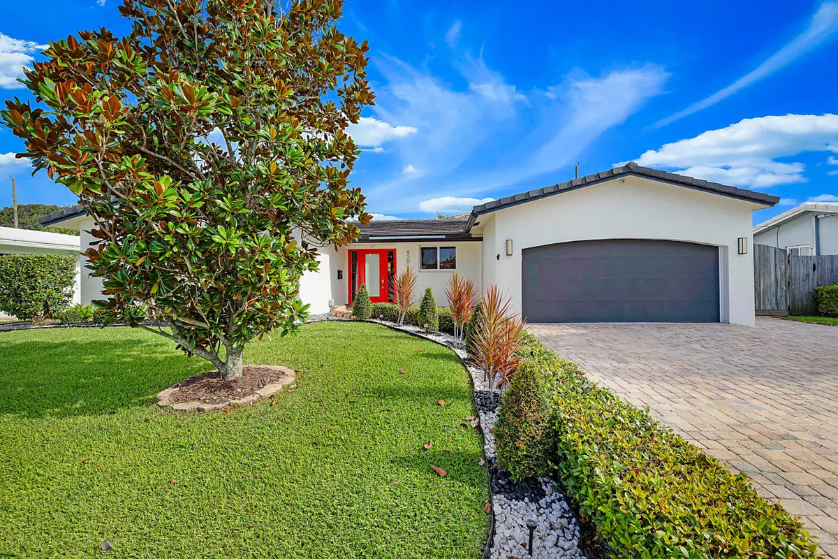 920 SE 17th Street, Deerfield Beach, FL 33441 - #1