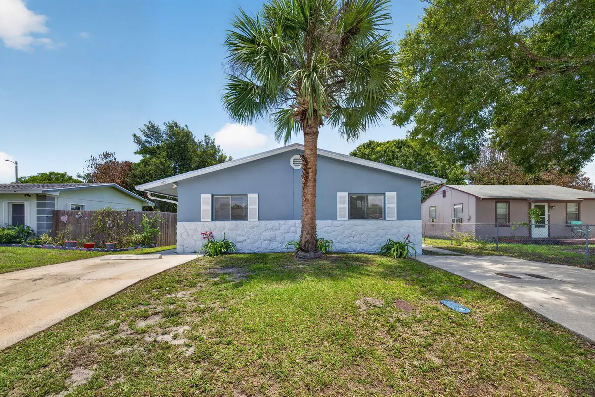 812 N 24th Street, Fort Pierce, FL 34950 - #1