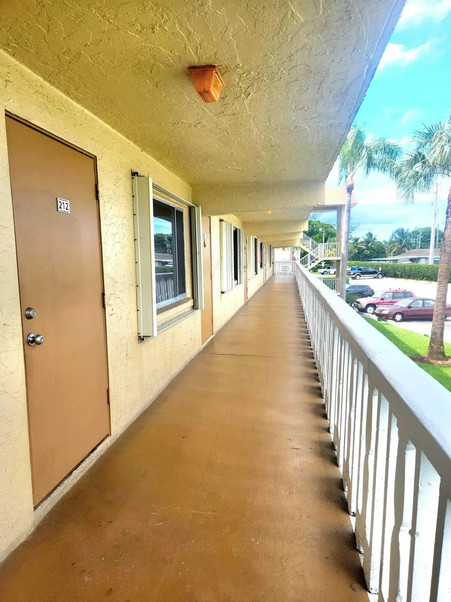 100 Village Green Circle E #B212, Palm Springs, FL 33461 - #2