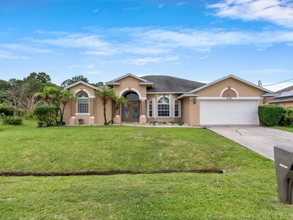 6118 NW Ginger Lane, Port St Lucie, FL 34986