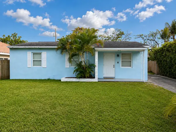 818 Glenridge Drive, West Palm Beach, FL 33405