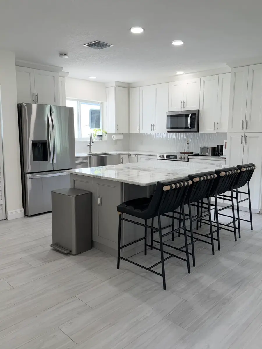 460 SW 55th Avenue, Plantation, FL 33317 - #2