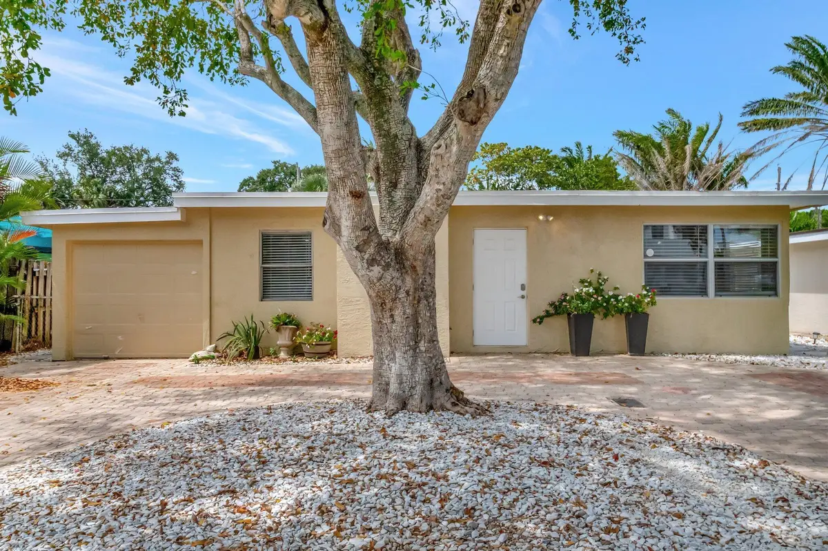 125 E Hart Street, Lantana, FL 33462 - #1