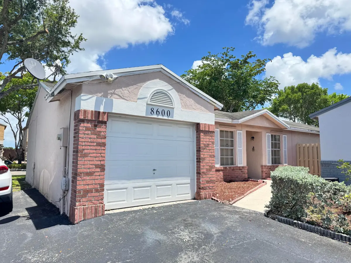 8600 NW 193rd Terrace, Hialeah, FL 33015 - #1