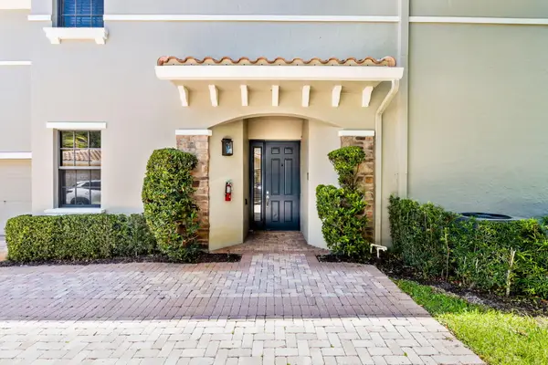 7543 Old Thyme Court #1c, Parkland, FL 33076