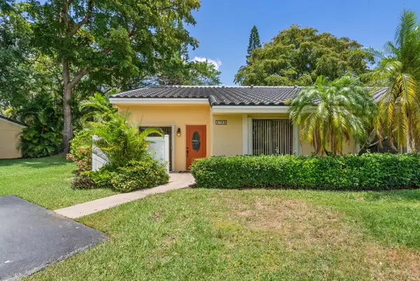 6789 Bridlewood Court, Boca Raton, FL 33433