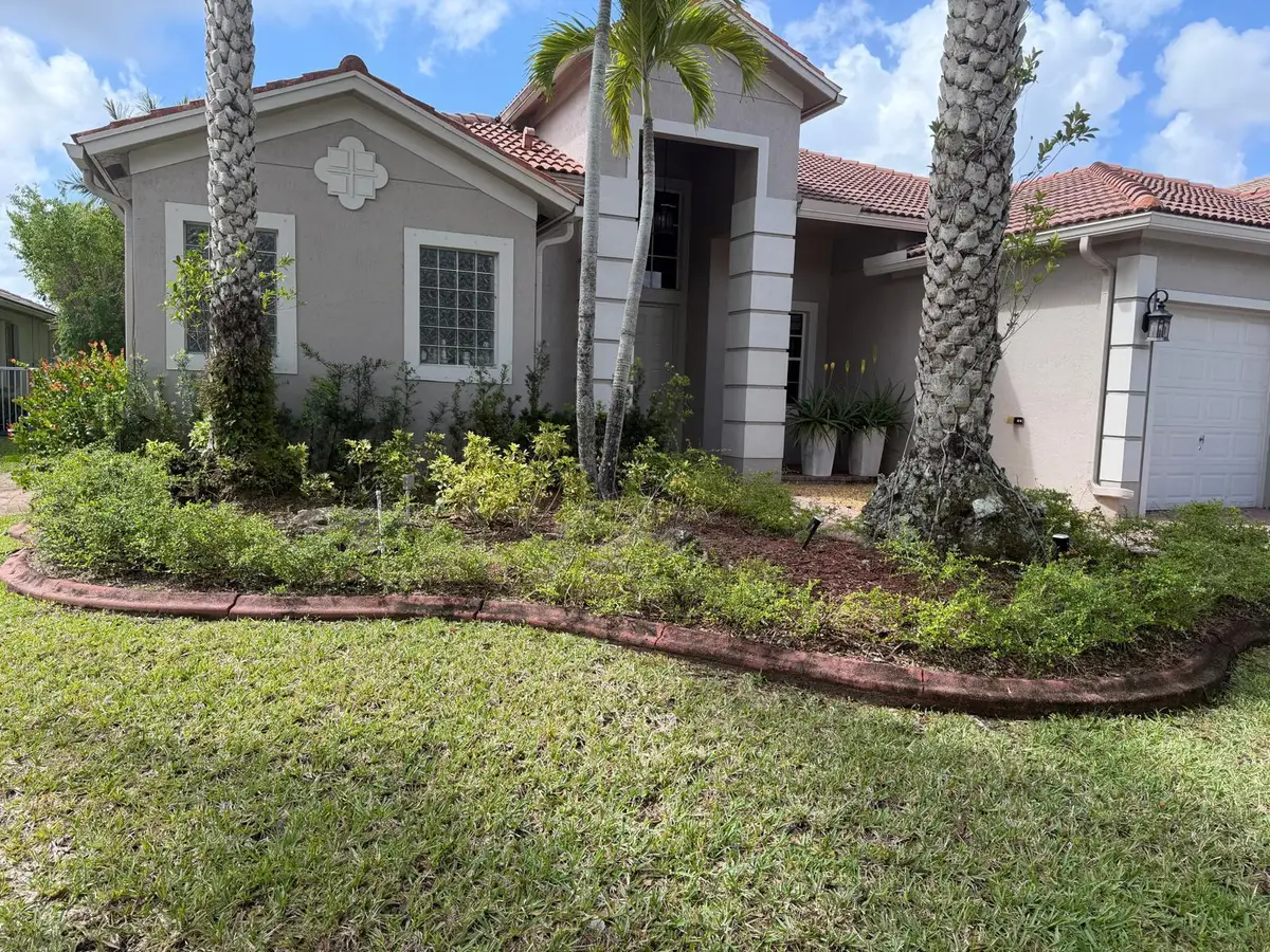 19486 N Coquina Way, Weston, FL 33332 - #1