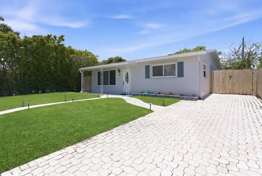 715 Green Street, West Palm Beach, FL 33405 - #3