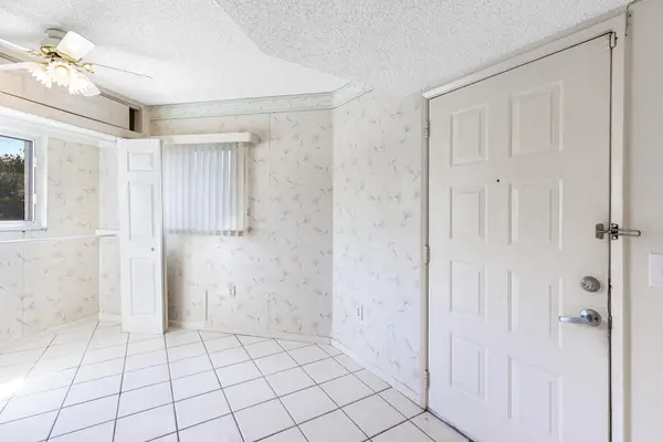 13701 SW 12th Street #215a, Pembroke Pines, FL 33027