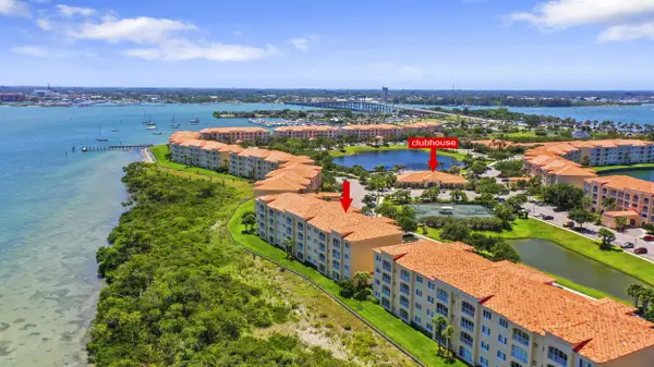 26 Harbour Isle Drive W #Ph06, Fort Pierce, FL 34949