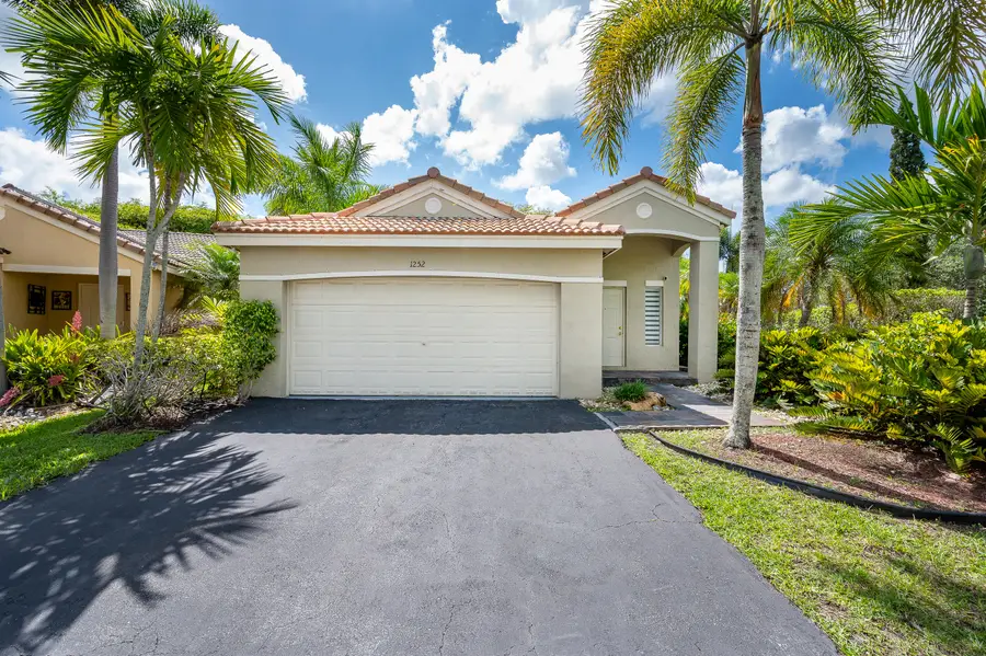 1252 Sabal Trail, Weston, FL 33327 - #2