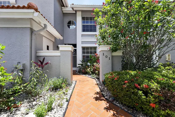 7634 Majestic Palm Drive #101, Boynton Beach, FL 33437