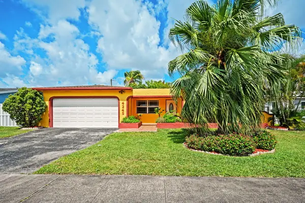 4245 NW 115th Avenue, Sunrise, FL 33323