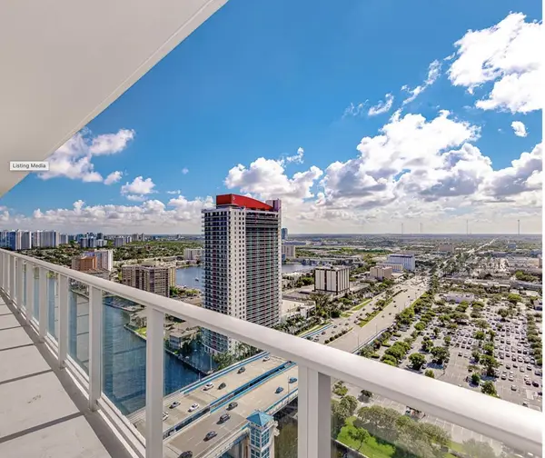 4010 S Ocean Drive #R2404, Hollywood, FL 33019