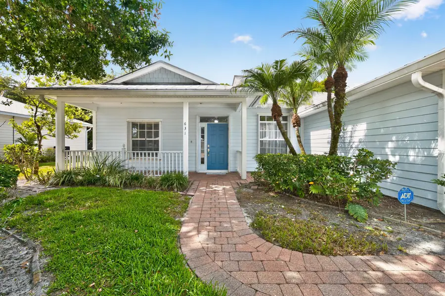 631 NE Muskrat Run, Port Saint Lucie, FL 34983 - #2