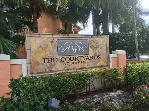 6900 SW 39th Street #311k, Davie, FL 33314