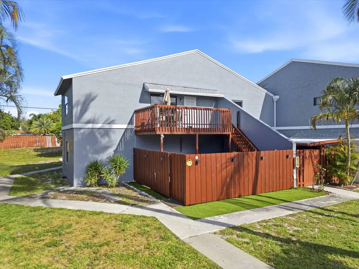 30 Crossings Circle #G, Boynton Beach, FL 33435 - #1