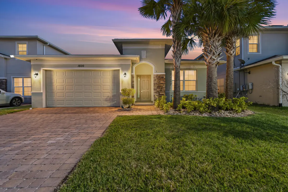 1600 NW Vivanco Street, Port Saint Lucie, FL 34986 - #1