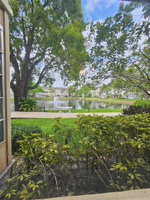 5100 NW 35th Street #104, Lauderdale Lakes, FL 33319