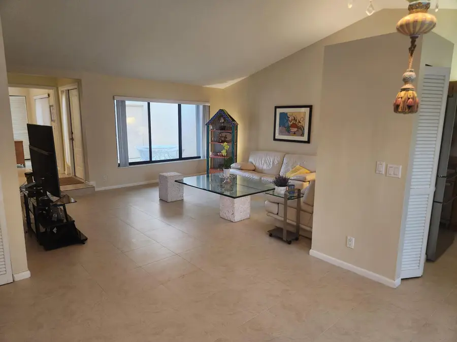 11122 Curry Drive, Palm Beach Gardens, FL 33418 - #2