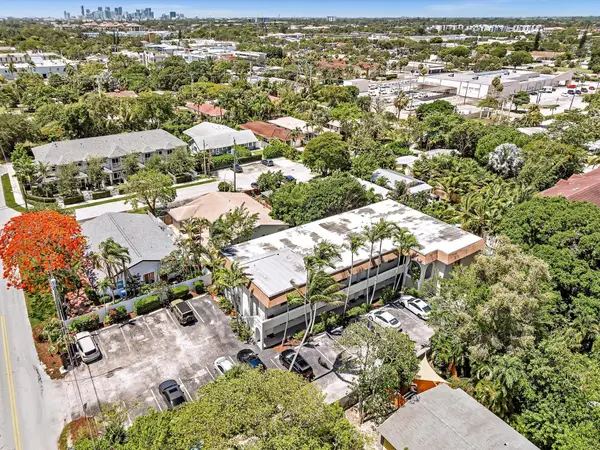 3421 NE 15th Avenue #8, Oakland Park, FL 33334