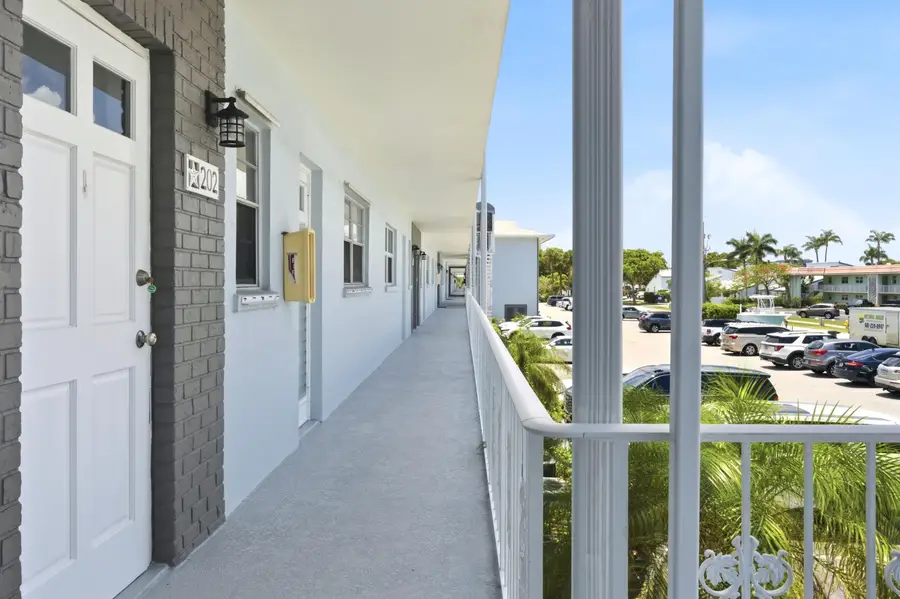 120 Lehane Terrace #202, North Palm Beach, FL 33408 - #2