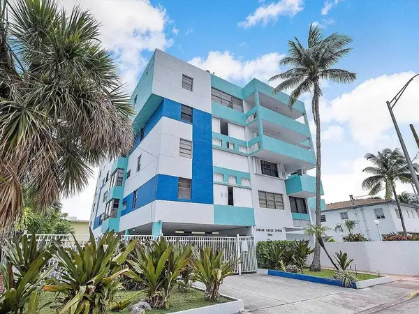 6941 Carlyle Avenue #2e, Miami Beach, FL 33141