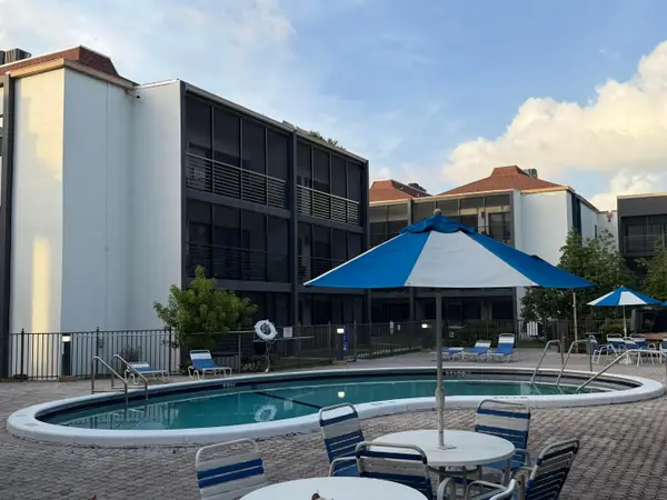 4040 N Hills Drive #35, Hollywood, FL 33021