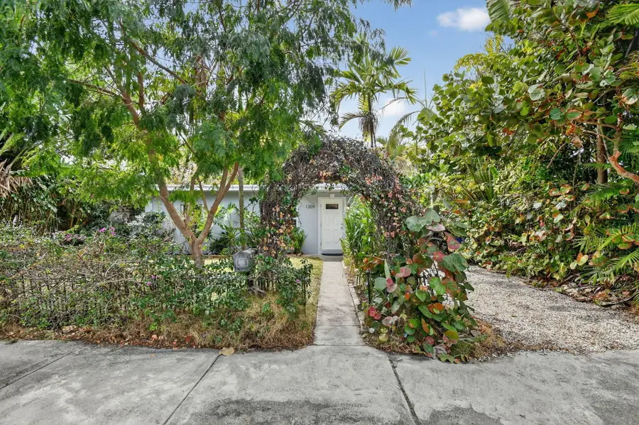 1309 S N Street, Lake Worth Beach, FL 33460 - #3