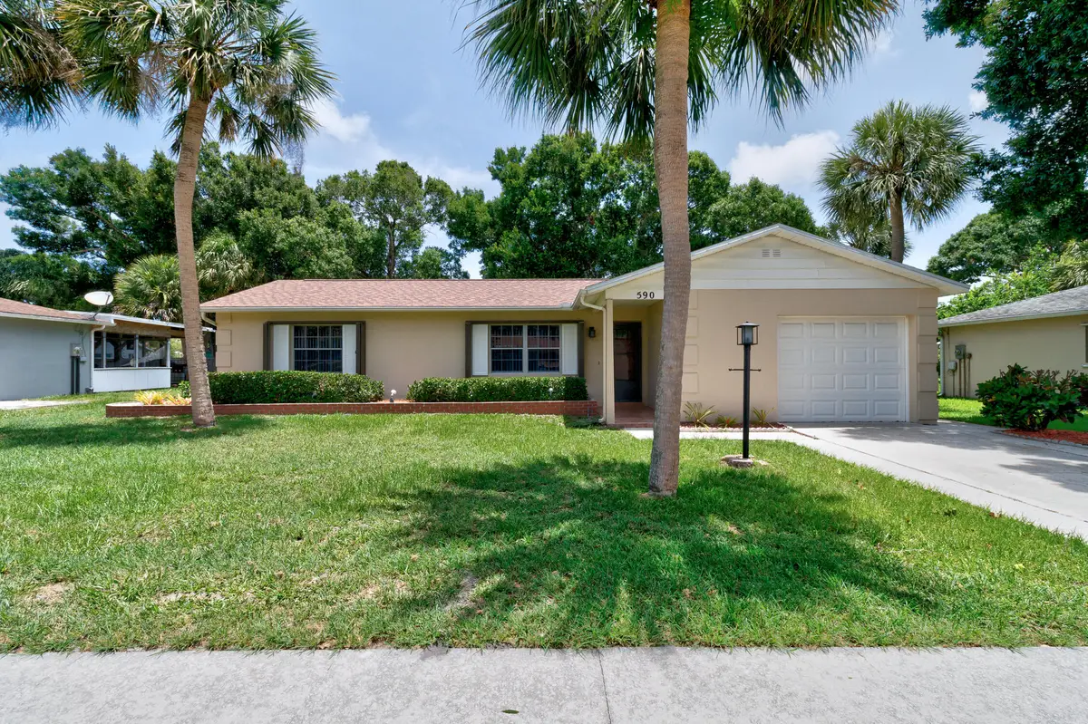 590 26th Court, Vero Beach, FL 32962 - #1