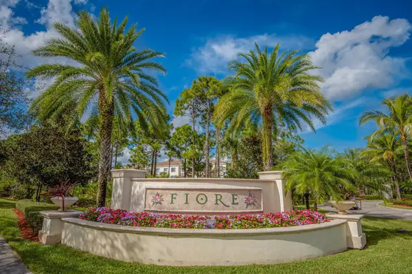 1208 E Myrtlewood Cir Circle E, Palm Beach Gardens, FL 33418