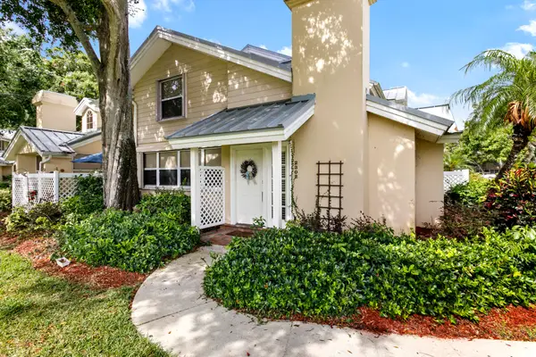 2302 Chadwick Court, Boynton Beach, FL 33436