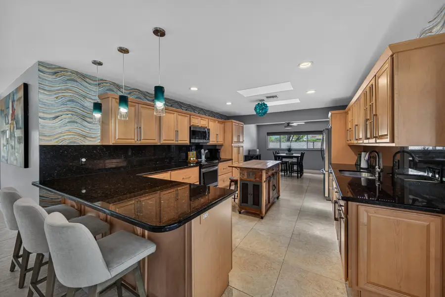 1571 SE 24th Avenue, Pompano Beach, FL 33062 - #3
