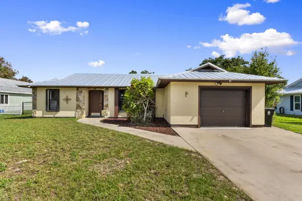 2549 SE Alfonso Avenue, Port St Lucie, FL 34952