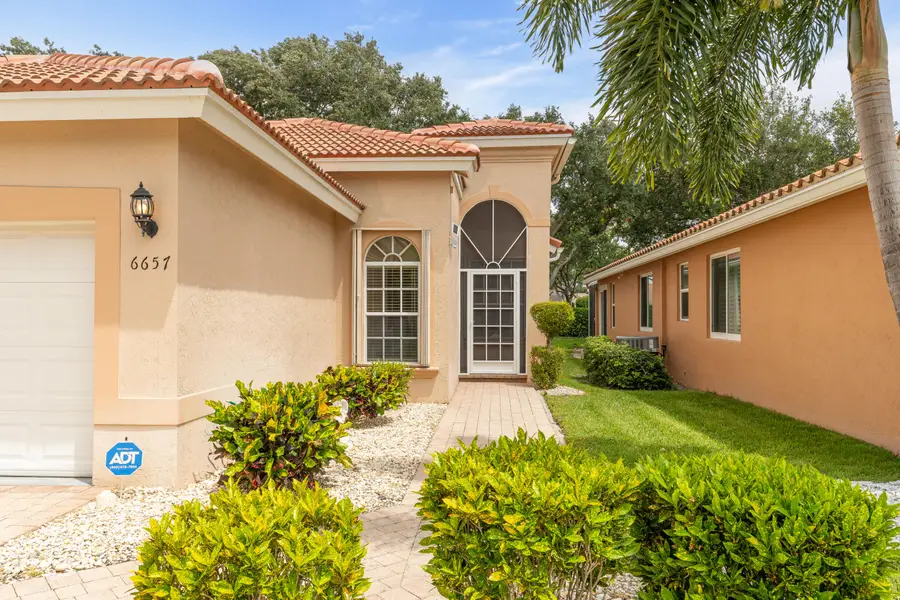 6657 Va Roma, Delray Beach, FL 33446 - #2