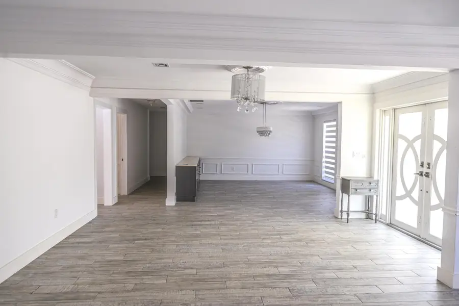 9010 S Lake Dasha Drive, Plantation, FL 33324 - #3