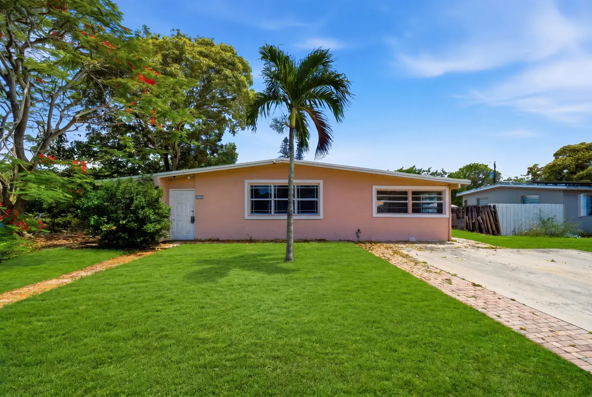 272 NE 42nd Court, Pompano Beach, FL 33064 - #1