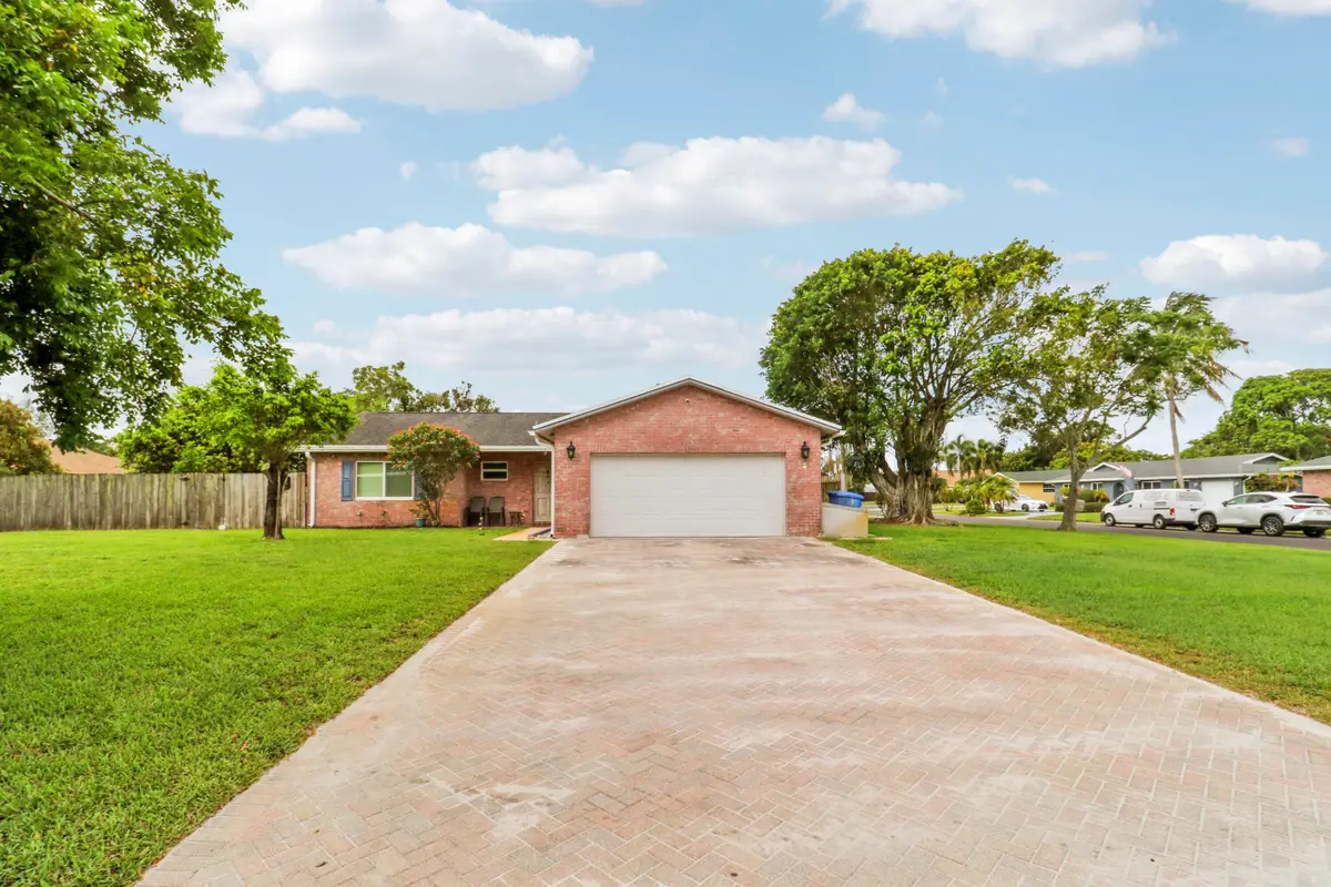 98 Pintail Court, Royal Palm Beach, FL 33411 - #1