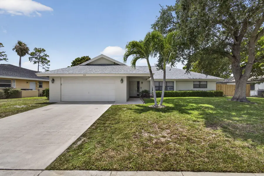 559 Azure Avenue, Wellington, FL 33414 - #2
