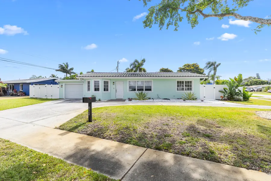 612 SE 10th Avenue, Deerfield Beach, FL 33441 - #2