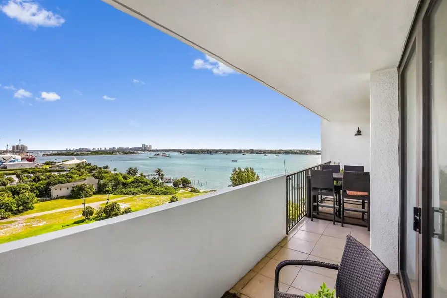 5600 N Flagler Drive #1106, West Palm Beach, FL 33407 - #2