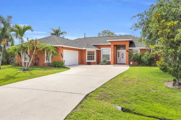 2522 SE Lyman Circle, Port St Lucie, FL 34952