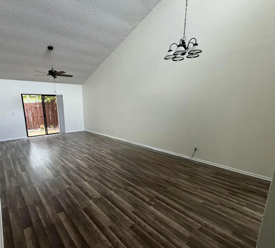 1823 Abbey Road, West Palm Beach, FL 33415 - #2