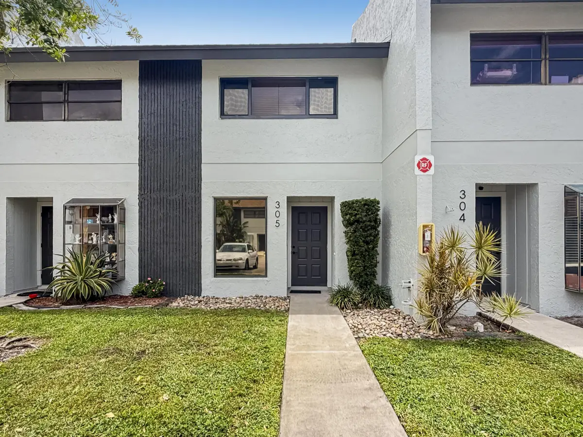 2700 S Oakland Forest Drive #305, Oakland Park, FL 33309 - #1