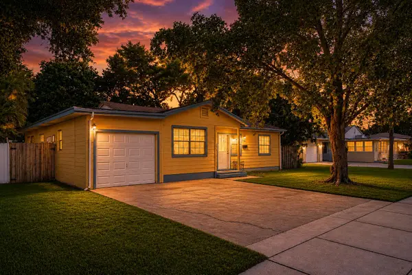 713 NE 35th Street, Oakland Park, FL 33334