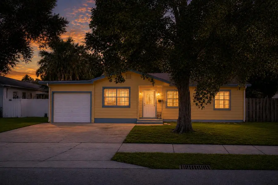 713 NE 35th Street, Oakland Park, FL 33334 - #2