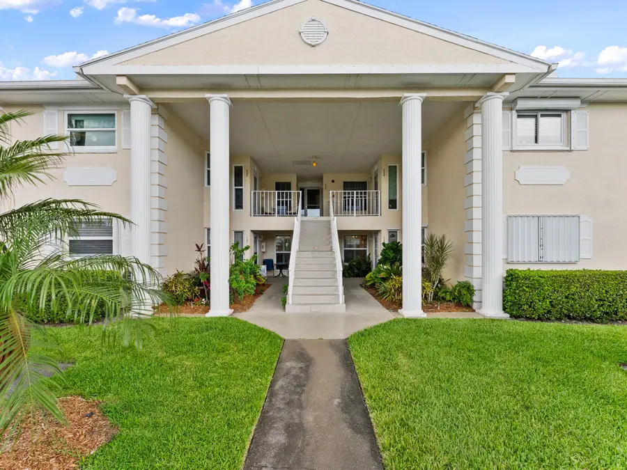 625 W Lake Jasmine Circle #108, Vero Beach, FL 32962 - #3