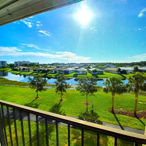 7260 Kinghurst Drive #406, Delray Beach, FL 33446