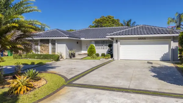 8555 SW 1st Place, Coral Springs, FL 33071