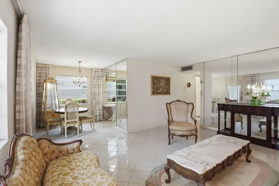 100 Flanders C, Delray Beach, FL 33484 - #3